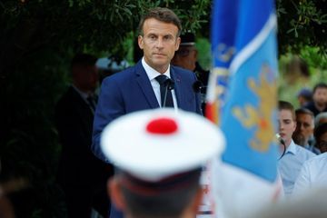 De Bormes-les-Mimosas, Macron dénonce «l'attaque brutale» lancée par Poutine en Ukraine