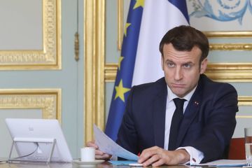 Emmanuel Macron augmente le budget de la recherche de 5 milliards d'euros