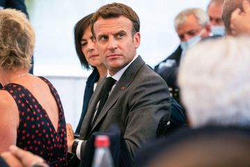 Emmanuel Macron giflé dans la Drôme : qui sont les deux hommes de 28 ans interpellés?