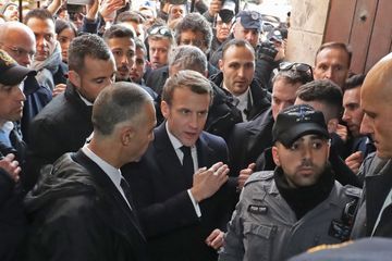 Emmanuel Macron s'en prend verbalement à des policiers israéliens à Jérusalem