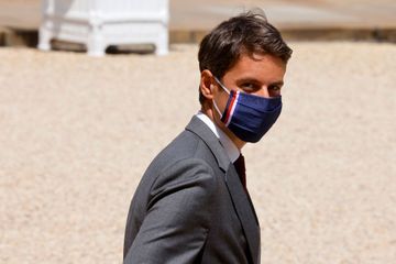 Gifle contre Macron : Attal nie toute 