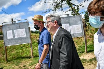 Jean-Luc Mélenchon optimiste pour la quête des 500 parrainages