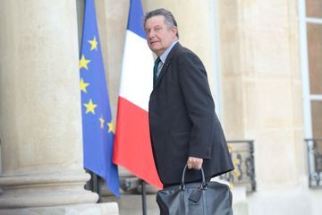 Jouyet dit ses quatre vérités à Macron