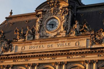 La première adjointe de Tours et son mari poursuivis dans une affaire de détournement de fonds