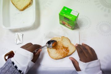 Le gouvernement veut largement redéployer les petits déjeuners gratuits à l'école