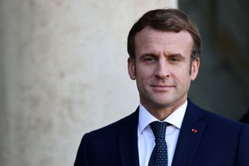 Jeudy Politique - Le président clive, le candidat Macron se fragilise