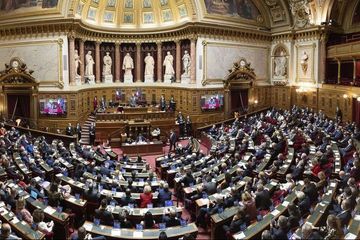 Le projet de loi pour demander «pardon» aux «harkis »voté au Sénat