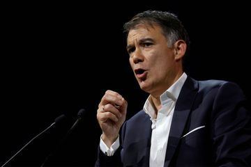 Législatives: Faure dit son opposition au communautarisme et tacle les critiques internes