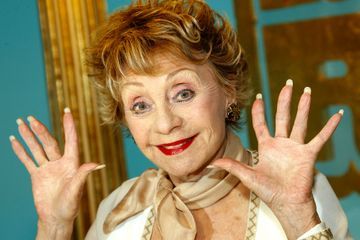 Les hommages unanimes des politiques à la "populaire et solaire" Annie Cordy