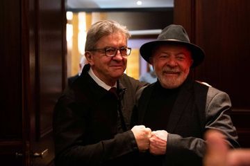 Lula reçu par Macron à l'Elysée, avant Mélenchon