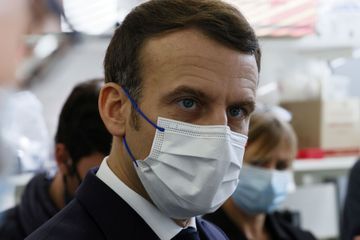Macron critique l'opacité du vaccin chinois anti-Covid et ses risques éventuels