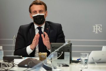 Macron veut une prévention renforcée contre l'excès d'alcool et une 