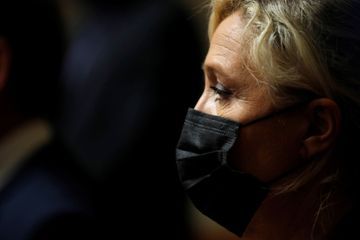 Marine Le Pen laisserait aux Français le choix de se vacciner ou non contre le Covid-19