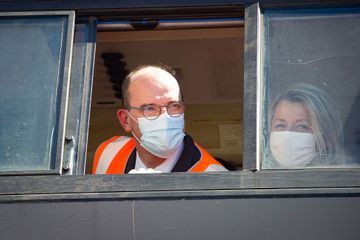 Pas de vacances pour Castex l'omniprésent, "opérationnel 24 heures sur 24"