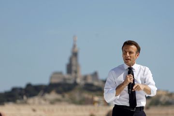 «Pas une voix ne doit manquer à Macron» : l'appel des Chirac pour le second tour