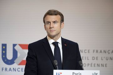 Pécresse et Le Pen épinglent Macron après ses propos polémiques