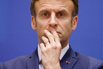 Pourquoi Emmanuel Macron prend-il son temps pour choisir un premier ministre?