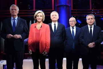 Premier débat LR: Bertrand et Pécresse offensifs, Barnier prudent