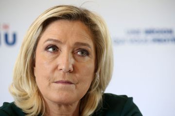 Présidentielle 2022 : Macron, Bertrand et Pécresse l'emporteraient face à Le Pen au second tour