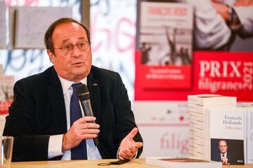 Présidentielle : Hollande promet de «bientôt prendre la parole», Hidalgo réagit