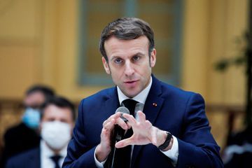Prison avec sursis requis contre des auteurs de vidéos violentes visant Macron et des Insoumis