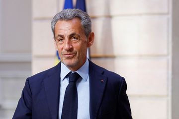 Jeudy politique - Sarkozy, la fin d'une époque à droite
