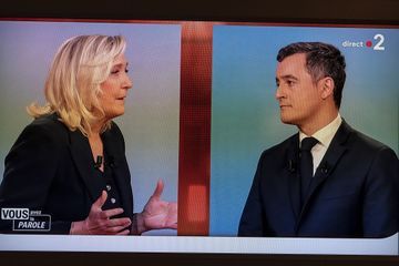 Séparatisme: entre Darmanin et Le Pen, un débat moins 
