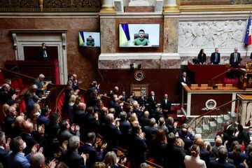 Volodymyr Zelensky à l'Assemblée nationale : «Une allocution émouvante, très symbolique, importante»