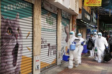 Baisse du nombre de nouveaux cas en France, nouvelle vague à Hong Kong... le point sur le coronavirus