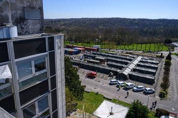 Vue de l'EMR installé près de l'hôpital de Mulhouse, lundi 23 mars.