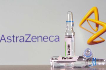 Coronavirus : le vaccin d'AstraZeneca nécessite une 