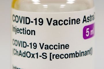 Covid-19: le vaccin d'AstraZeneca pas recommandé aux plus de 65 ans