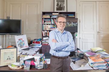 Dans le bureau de Martin Hirsch