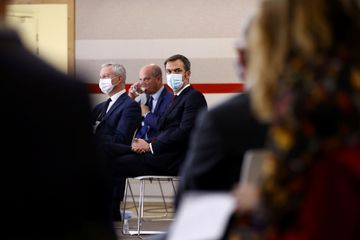 Fêtes de fin d'année et Covid-19 : l'avertissement de Véran