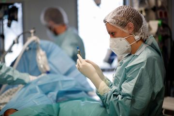 Il y aura d'autres vagues de covid, prévient le conseil scientifique
