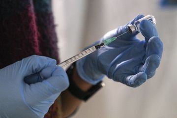Johnson & Jonhson suspend les prévisions de vente pour son vaccin anti-Covid