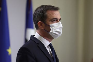 La détection d'Omicron en France, «probablement une question d'heures»