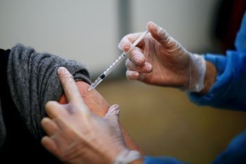 Macron veut accélérer encore la vaccination