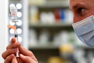 Le séquençage traîne en France, l'UE achète plus de doses à Moderna...le point sur le coronavirus