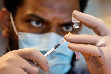 Lente décrue des patients en réa en France, Pfizer efficace à plus de 95%...le point sur le coronavirus