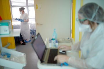 Malades de Corse évacués par l'armée, tragédie en Italie... le point sur le coronavirus