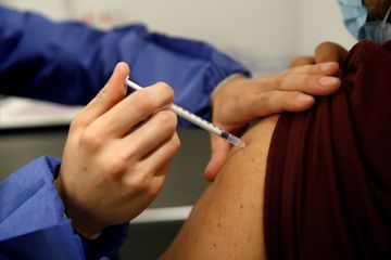 Moins de 3000 personnes en réa, la vaccination pour tous dès lundi... le point sur le coronavirus