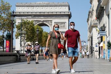 Paris se masque, pèlerinage restreint à Lourdes ... le point sur le coronavirus