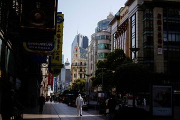 Soins critiques en hausse, Shanghai sous grande tension... le point sur le coronavirus