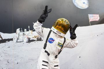 Envie d'aller sur la Lune ? La Nasa recrute des astronautes