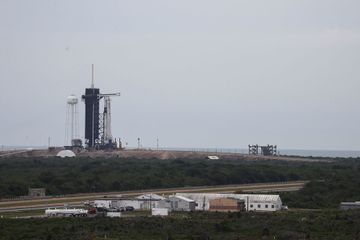 Le premier vol habité de SpaceX reporté à samedi