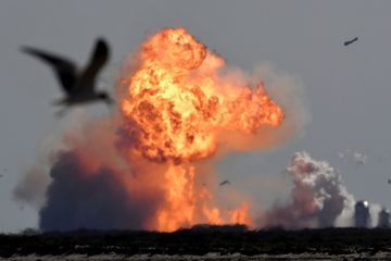 Les images du crash de la fusée Starship de SpaceX