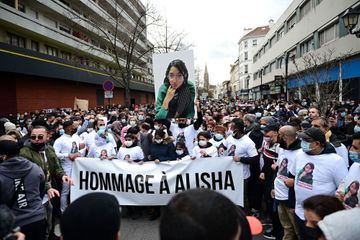 A Argenteuil, une marche blanche pour Alisha,14 ans, harcelée et tuée par deux camarades