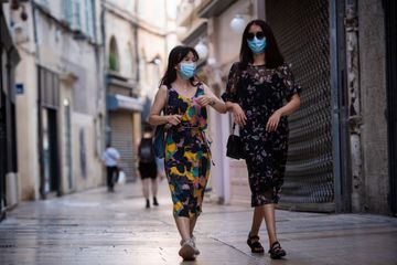 A La Rochelle ou Argelès, le masque est désormais obligatoire même en plein air