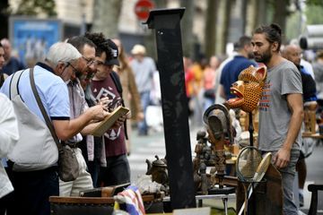 Après deux ans d'absence, bradeux et chineurs envahissent les rues de Lille